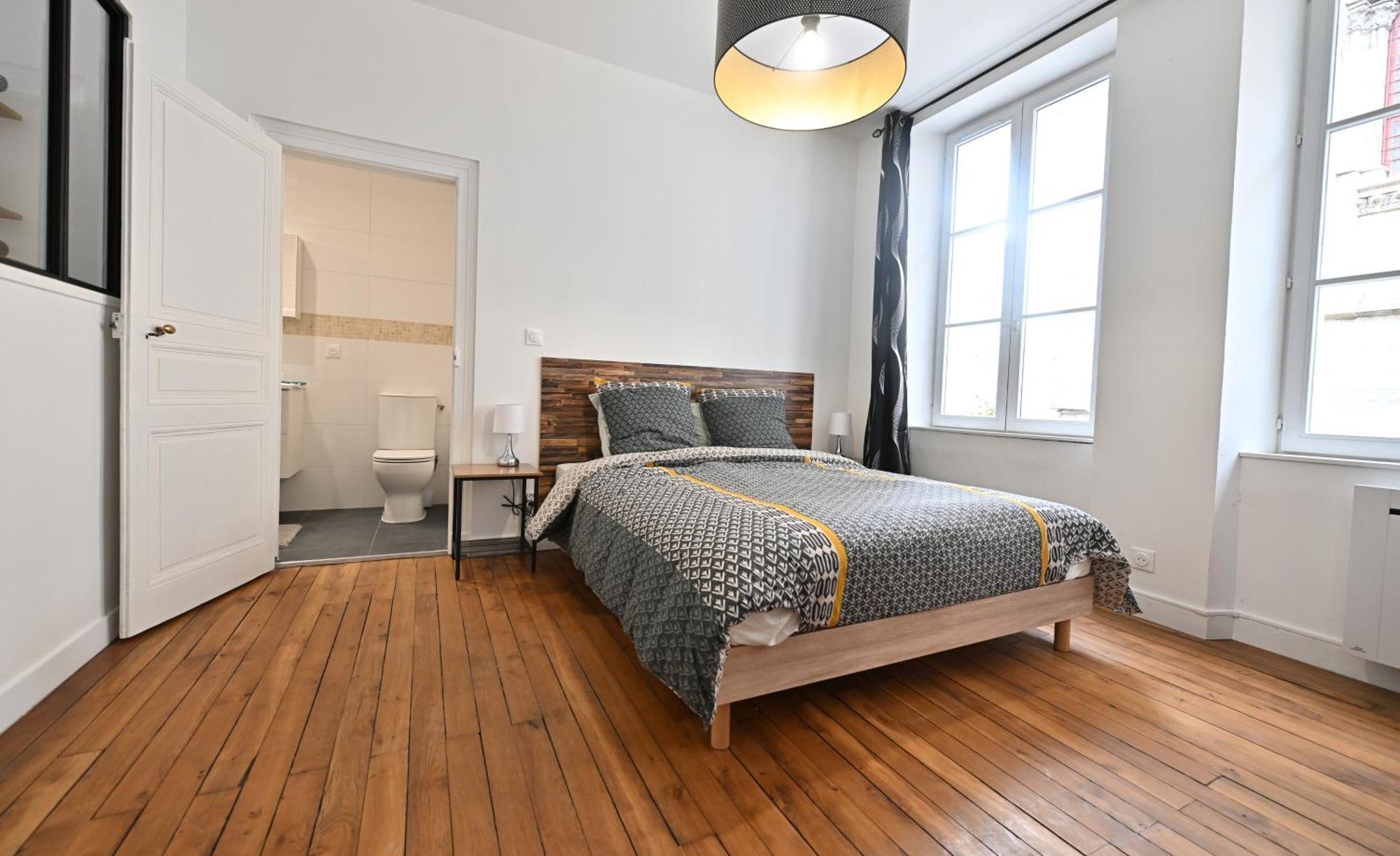 3 Appartements Premium Au Pied De La Cathedrale - Hypercentre Sens Habitación foto