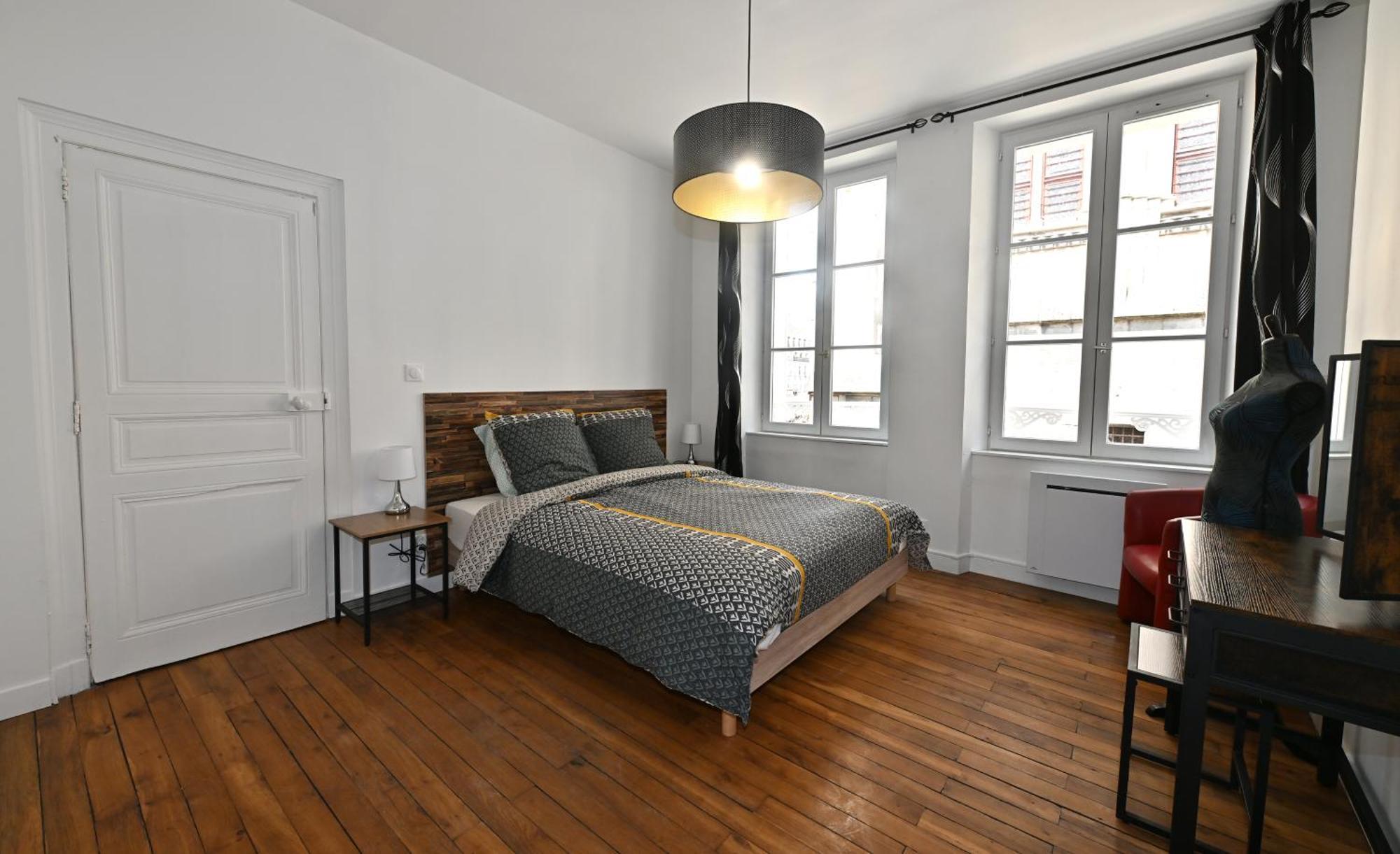 3 Appartements Premium Au Pied De La Cathedrale - Hypercentre Sens Exterior foto